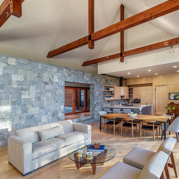 Secret Hollow Residence