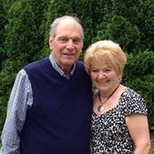Viv Homolka's photo