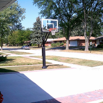 Marc Z's Pro Dunk Silver Basketball System on a 39x22 in Des Plaines, IL
