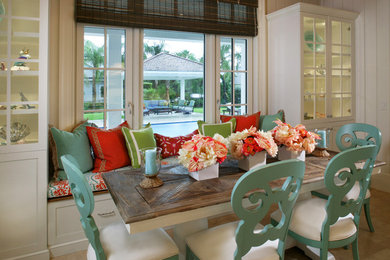 Transitional home design photo in Jacksonville
