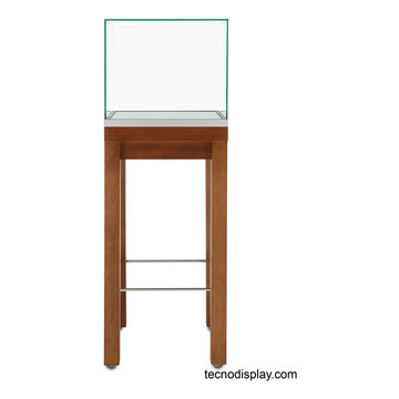 Pedestal Display Showcases