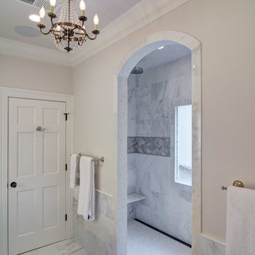 A striking white on white bath