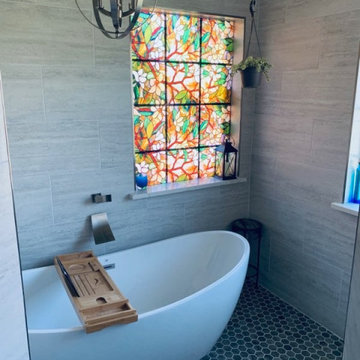 Main Bath with Stunning Feature Window