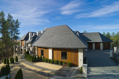 Large Format shingle tiles with square sides and square butt and smooth surface