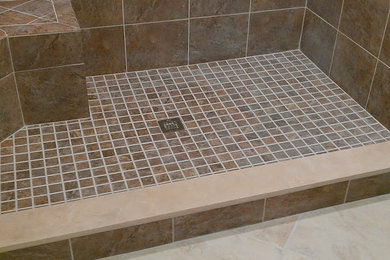 Bathroom - traditional bathroom idea in Toronto