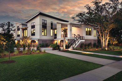 Home design - contemporary home design idea in Charleston