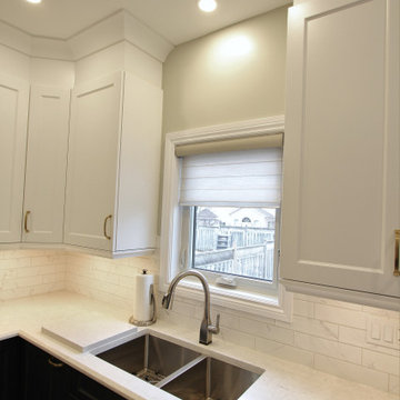 Love the high ceiling look!