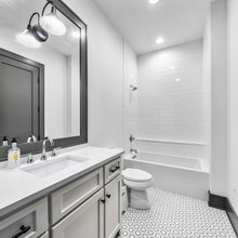 28315 Guest Bath