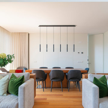 Cascais open dining room with table, chairs and sofa view
