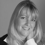 Jill Martin's photo