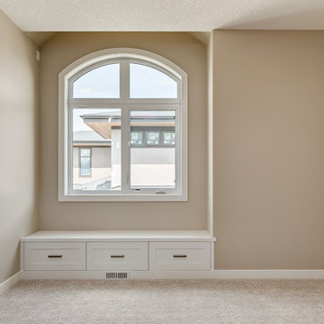 Custom Two Storey 3678sqft, 4 Bedrooms Up, Backing Ponds