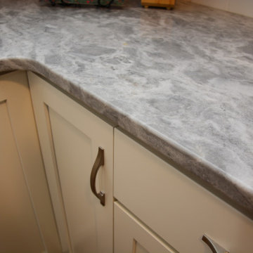 Columbia, MD Silver Granite Kitchen Countertops