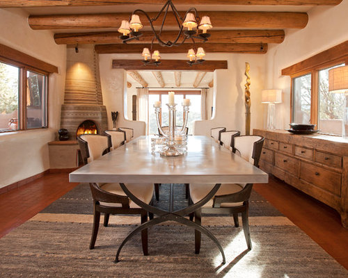 Esszimmer mit Eckkamin und Terrakottaboden Ideen, Design & Bilder | Houzz