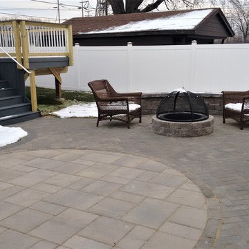 Deck with Patio Combination in Bridgeview, IL