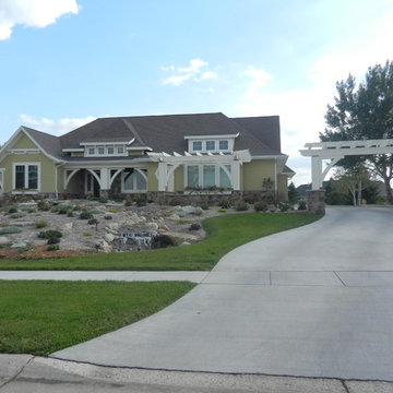 BORRON Exterior