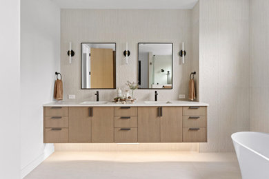 Bathroom - contemporary bathroom idea in Other
