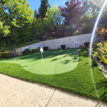 Dark Olive Putting Green with Arizona Platinum Olive Fringe