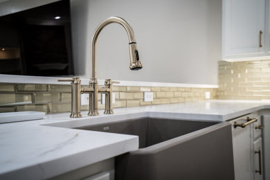 Example of a transitional kitchen design in Oklahoma City