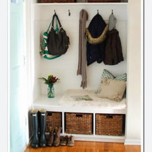 Carrasco’s: Entry Closet