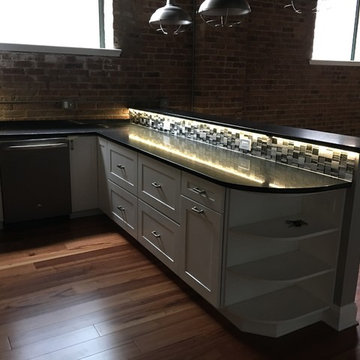 Kitchen Remodel: Downtown Chicago