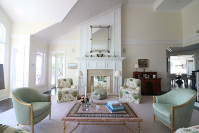 Living room - traditional living room idea in New York