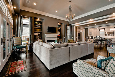 Inspiration for a timeless living room remodel in New York