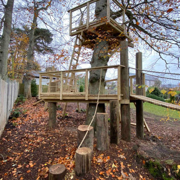Treehouse Deck & Crows Nest