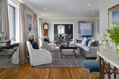 Inspiration for a timeless living room remodel in Toronto