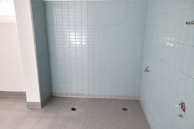 Bathroom - contemporary bathroom idea in San Francisco