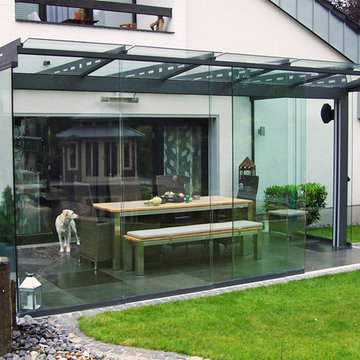 Terrassen-Überdachung als filigranes Glasdach