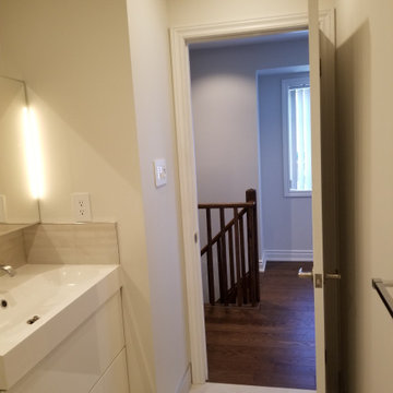 3-piece bathroom in Aurora