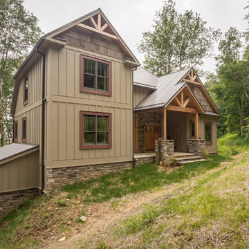 Rustic Retreat in Lost Creek