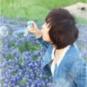 Candy He's photo