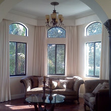 MOM'S LIVING ROOM