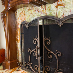 LCR Classic Iron Fire Screens - Products