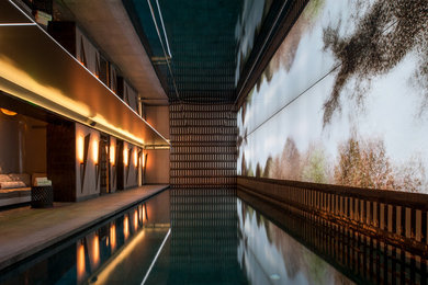 Großer Mediterraner Pool in Paris