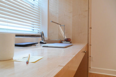 Home office - small contemporary home office idea in Philadelphia