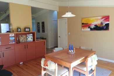 Example of a trendy living room design in San Francisco