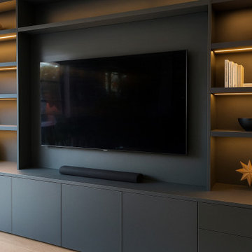Custom Media Wall with Handleless Storage – Borehamwood WD6