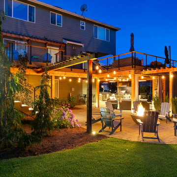 2-level entertaining in Sammamish