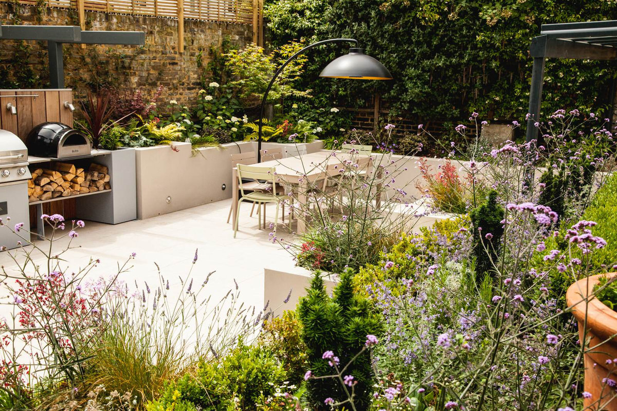 Modern and tranquil Chiswick Garden
