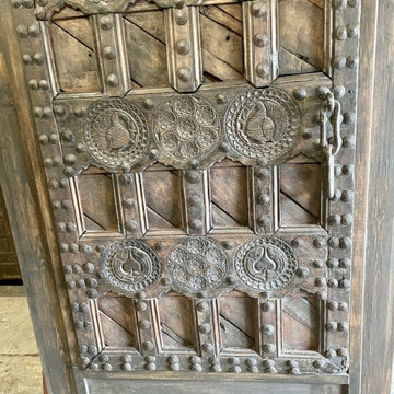 VINTAGE AND ANTIQUE HOMEDECOR FURNITURE