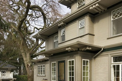 Home design - traditional home design idea in Seattle
