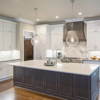 Inspiration for a cottage home design remodel in Atlanta