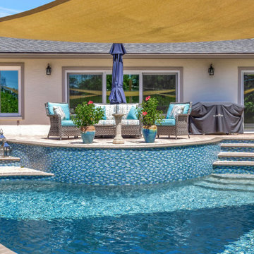 Canal Home