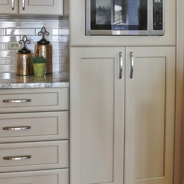 Chicago Aging in Place Kitchen.  Designed by Fred M Alsen of fma Interior Design