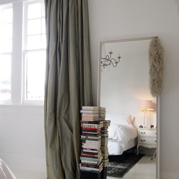 My Houzz: Gold Flourishes Accent a White Bungalow in New Orleans