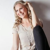 Carrie Bain's photo