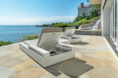Inspiration for a modern patio remodel in New York