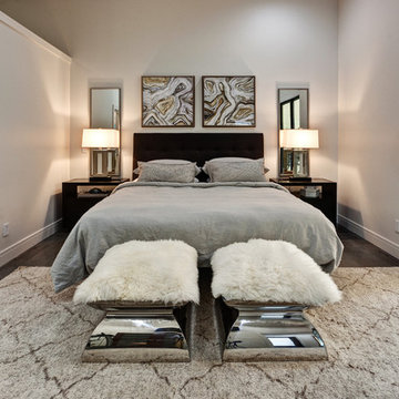 Modern Weekend Home w/ Contemporary Furnishings